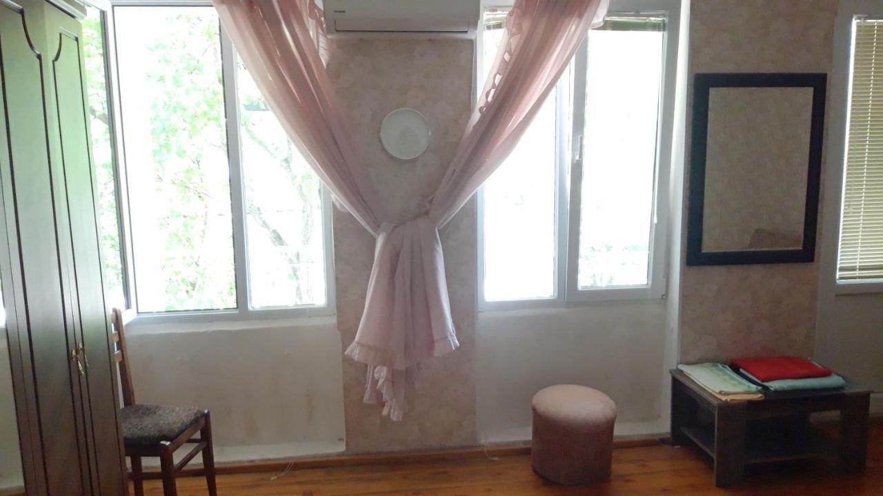 Pospolita Guest House Kutaiszi Kültér fotó