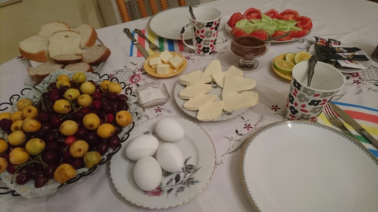 Pospolita Guest House Kutaiszi Kültér fotó