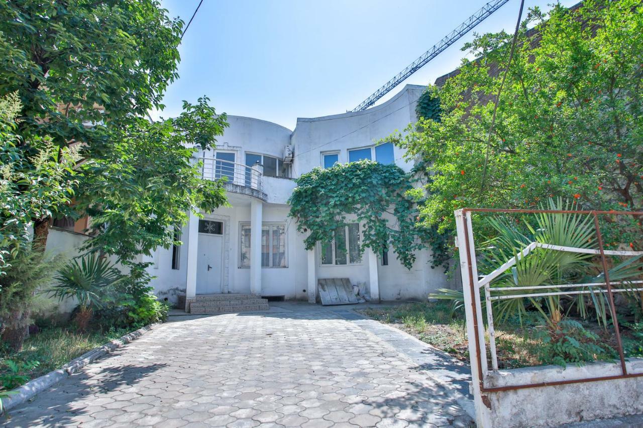 Pospolita Guest House Kutaiszi Kültér fotó